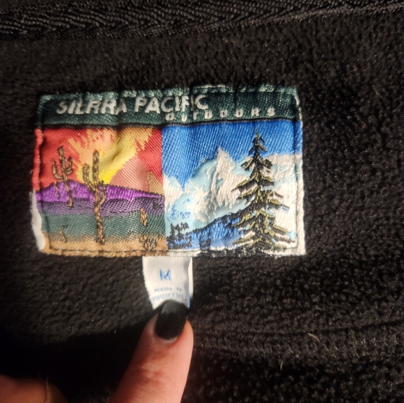 Hell Michigan Black Zip Up Sweater - Picture 3 of 3